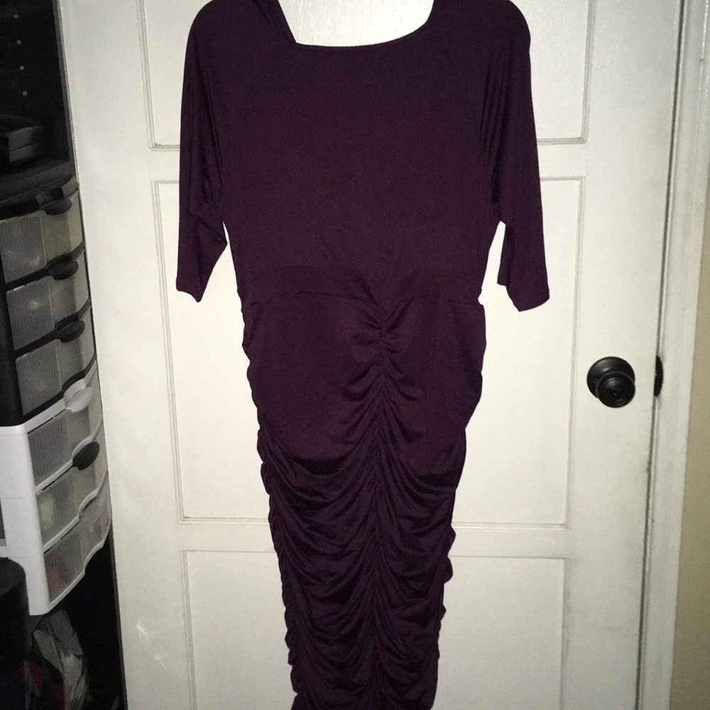 Dress - Picture 3 of 4